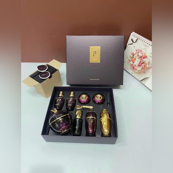 The History of Whoo Hwanyu Imperial Youth Master Cream 60ml Special Set Hwanyugo - Picture 2 of 8